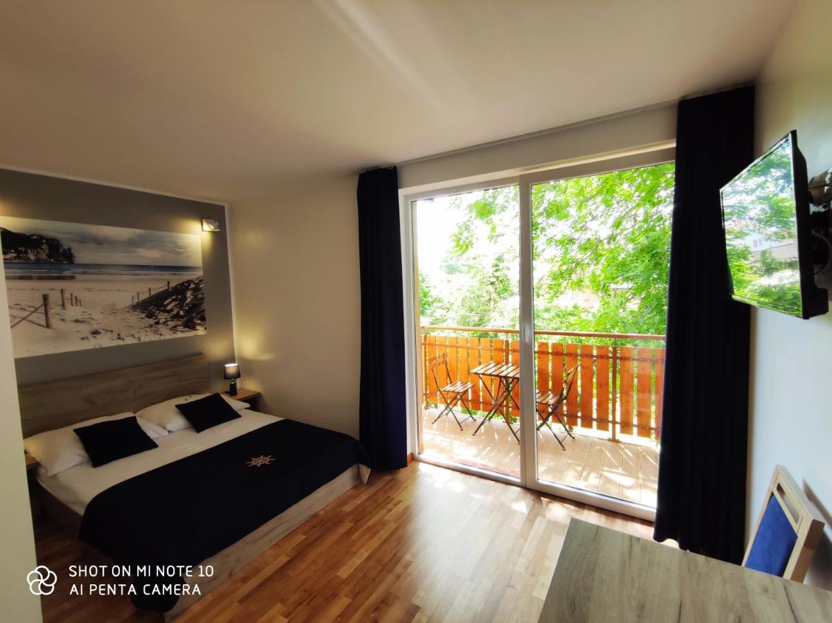 Pokoje Goscinne Pod Kasztanami Łeba Extérieur photo