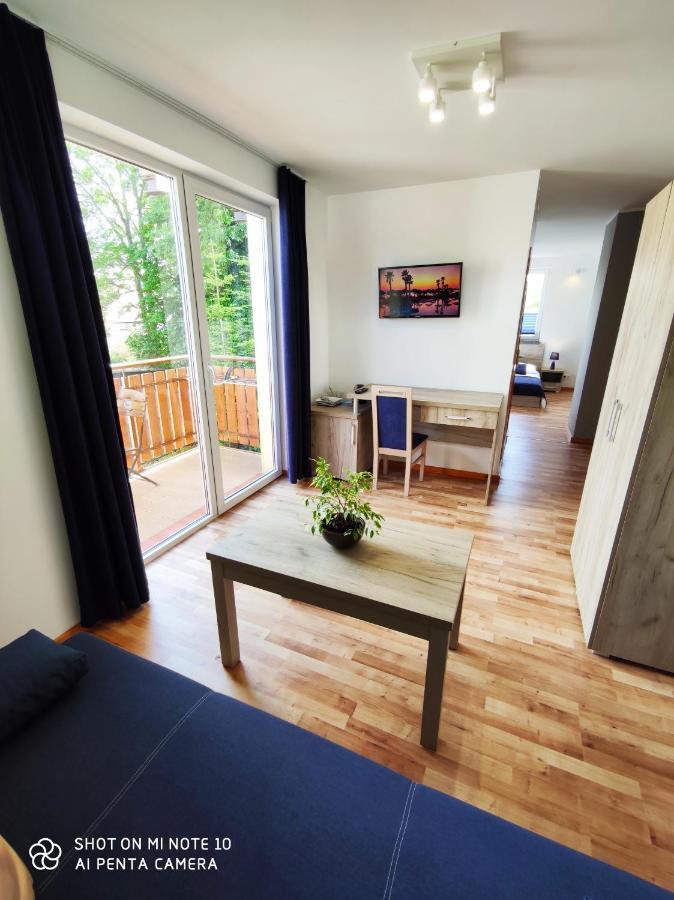 Pokoje Goscinne Pod Kasztanami Łeba Extérieur photo