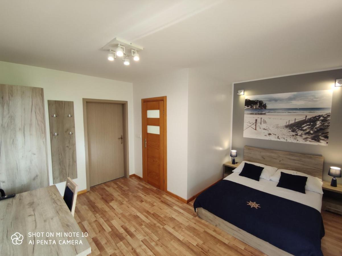 Pokoje Goscinne Pod Kasztanami Łeba Extérieur photo