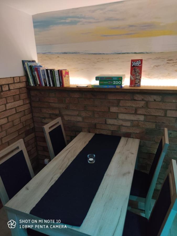 Pokoje Goscinne Pod Kasztanami Łeba Extérieur photo